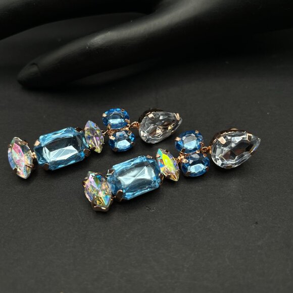Vintage Blue Aurora Borealis Rhinestone Dangle Pierced Earrings Rose Gold Tone - Picture 1 of 9